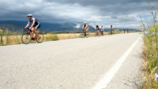 Kaybolan Sularda Pedal Çevirmek