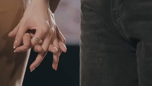 เงาใต้พระจันทร์