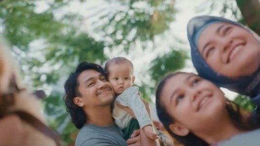 La Tahzan: Cinta, Dosa, Luka...