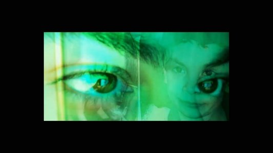 Aura: Um curta perdido e multicolorido