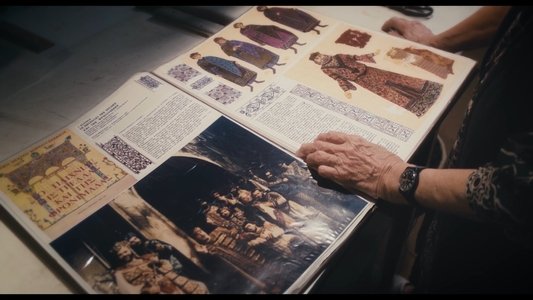 Ακολουθώντας τα Ίχνη του Εφήμερου