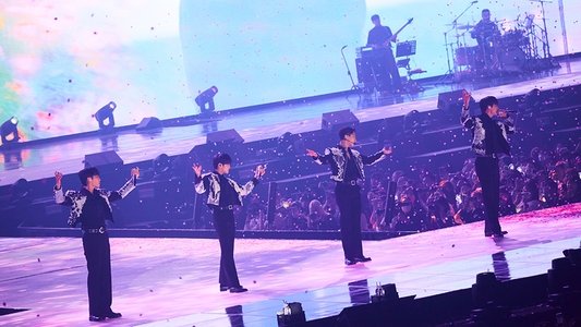 하이라이트: 라이츠 고 온, 어게인 인 시네마