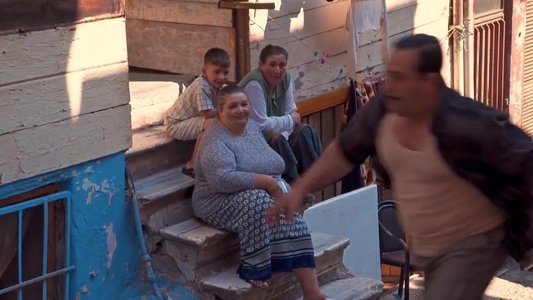 Arif V 216: Yapmışlar Ama Nasıl?