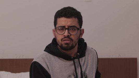 Tem Alguém em Casa?