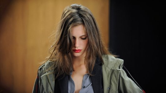 Jeune & Jolie