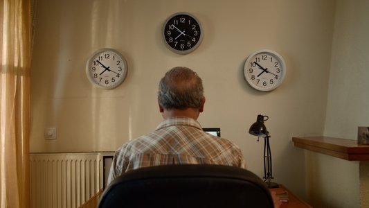 Η Αόρατη Απειλή