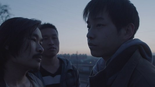 大象席地而坐
