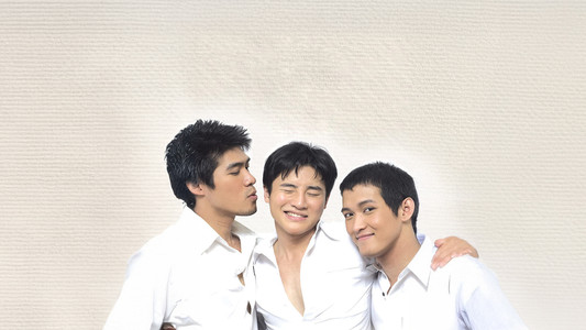 รักที่ปลายรุ้ง