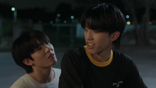ต้นส้มอยู่บ้านเขา แต่ผลส้มหล่นมาบ้านเราตลอดเลย