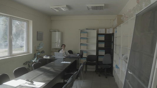 BRCI *Un Biet Român Credea în Individualitate