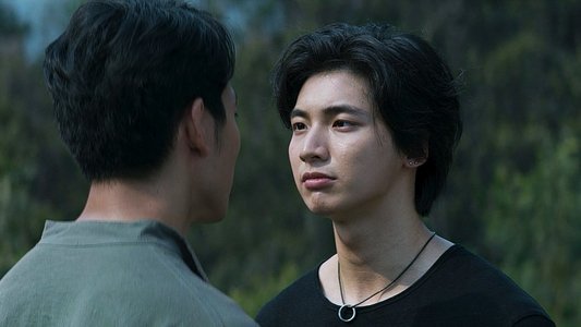 เส้นลองจิจูดที่ 180 องศาลากผ่านเรา