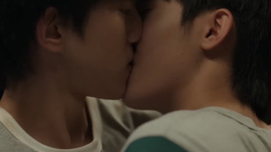 ต้นส้มอยู่บ้านเขา แต่ผลส้มหล่นมาบ้านเราตลอดเลย