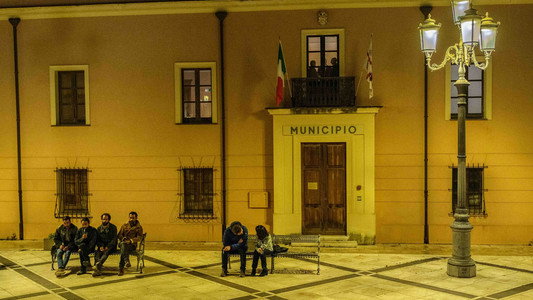 La vita va così