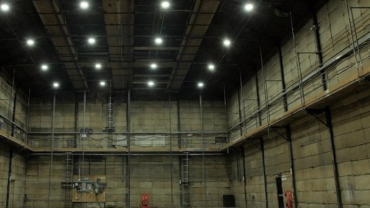 Quiet on Set: The Class Division in the Film Industry?