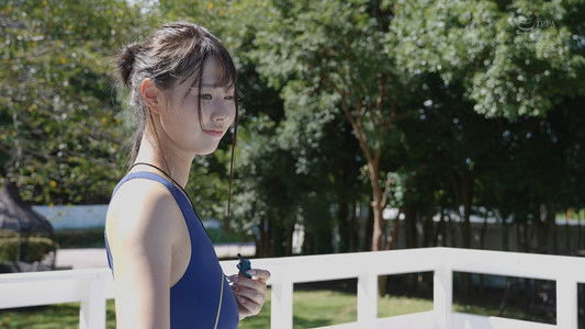 離島に転任した爆乳女教師は生徒を興奮させる変態水着で授業させられ最高ボディ丸出しで犯される。