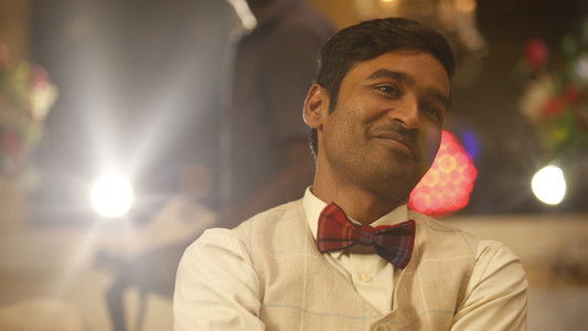 எனை நோக்கி பாயும் தோட்டா