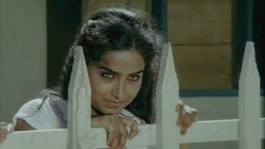 നമുക്കു പാർക്കാൻ മുന്തിരിത്തോപ്പുകൾ