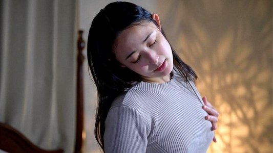 堕ちてゆく女