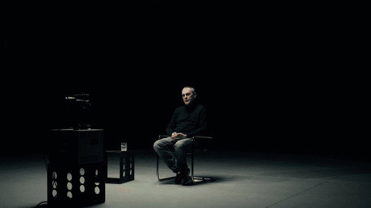 Uno, nessuno, Manenti