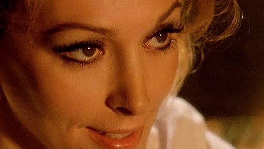 La morte cammina con i tacchi alti