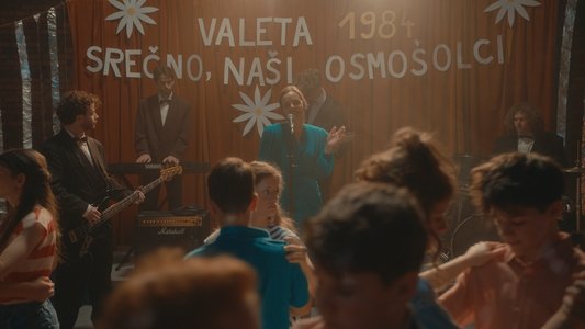 Belo se pere na devetdeset