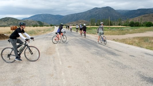 Kaybolan Sularda Pedal Çevirmek