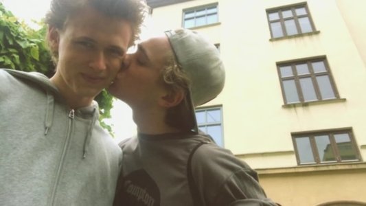 SKAM