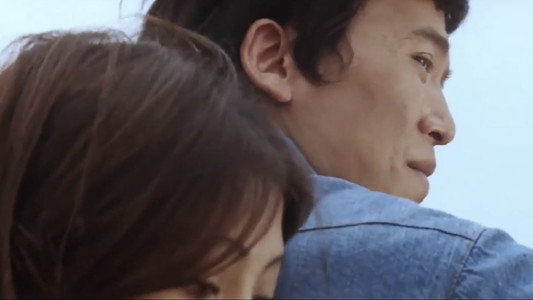 八月の濡れた砂