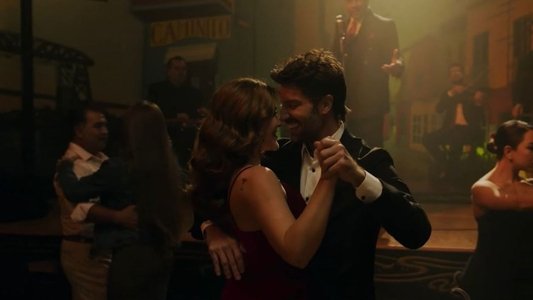 Tangos, tequilas, y algunas mentiras