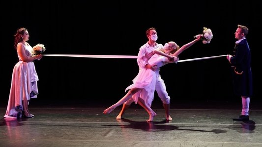 The Anonymous Lover — LA Opera