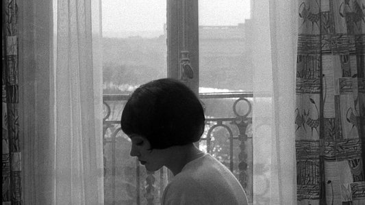 Vivre sa vie: film en douze tableaux