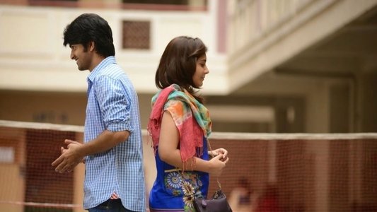 ఊహలు గుసగుసలాడే