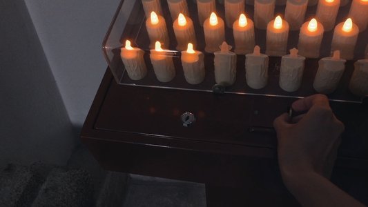 Ana et les flammes