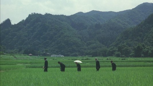 眠る男