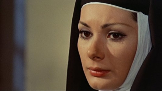 La bella Antonia, prima Monica e poi Dimonia