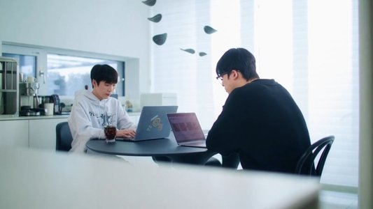 최애가 나타났다?!