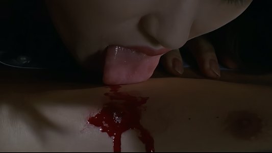 愛獣　赤い唇