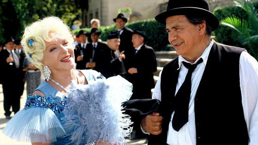 Polly West est de retour