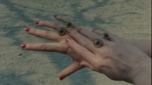 Céline et Julie vont en bateau