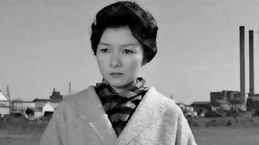 女が階段を上る時