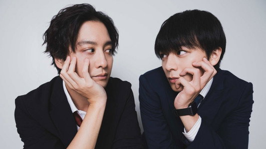 キスは捜査のあとで