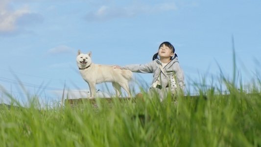 駅までの道をおしえて