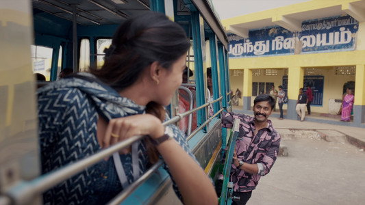 காக்கி சர்க்கஸ்