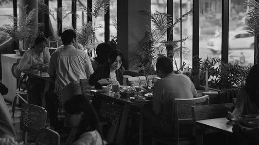 Jatuh Cinta Seperti di Film-Film