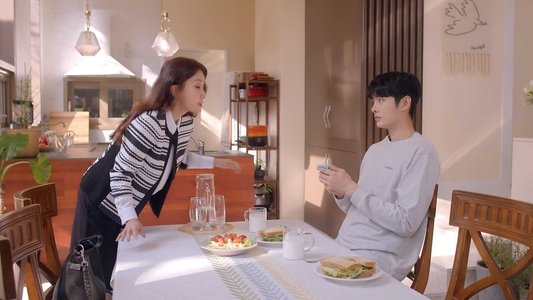 겨울 지나 벚꽃