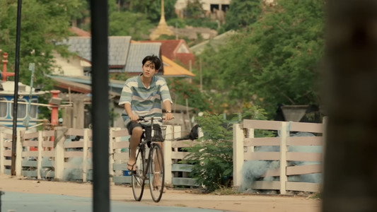 ต้นส้มอยู่บ้านเขา แต่ผลส้มหล่นมาบ้านเราตลอดเลย