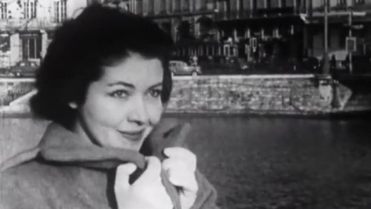 Une femme coquette