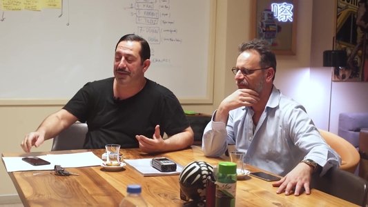 Arif V 216: Yapmışlar Ama Nasıl?
