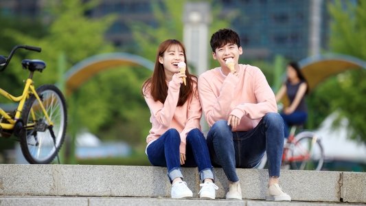 W(더블유)