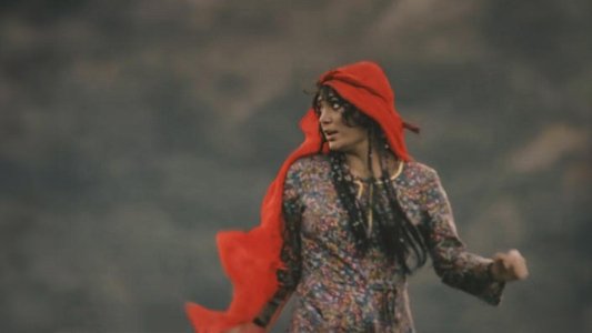 Selvi Boylum Al Yazmalım